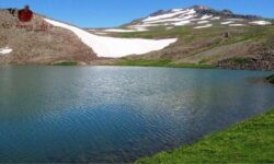 lake-kari-on-mount-aragats